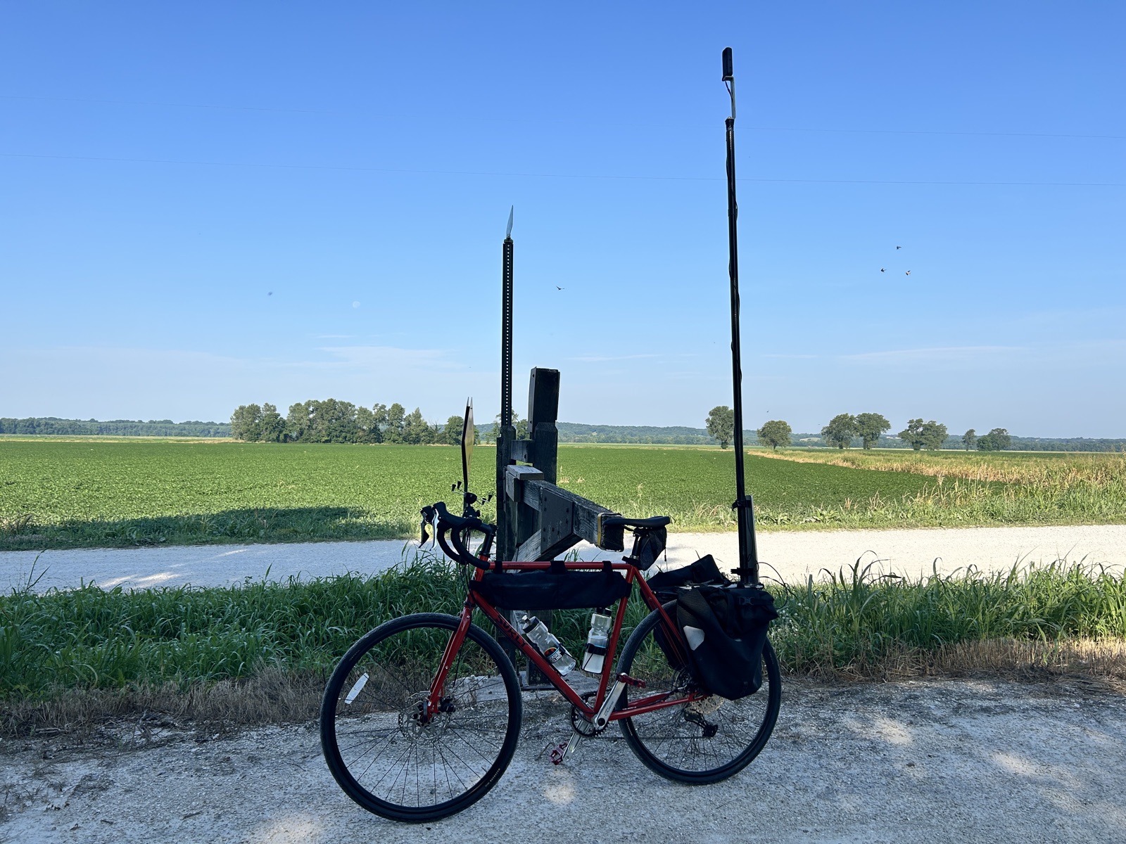 The capture bicycle with its 360 camera mast in the river bottoms